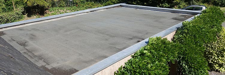 How to maintain your flat roof
